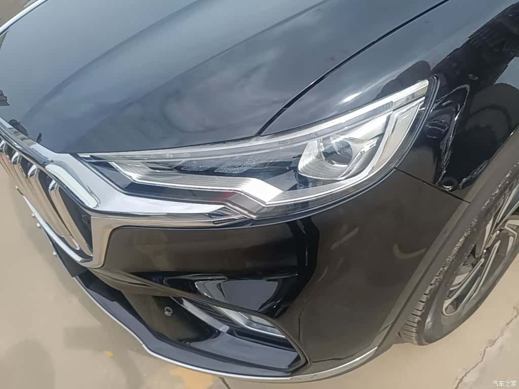 Hongqi HS5, 2023 24