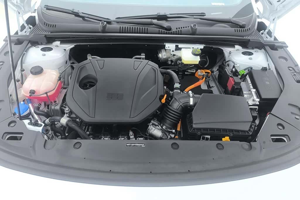 Geely Galaxy L6, 2025 10