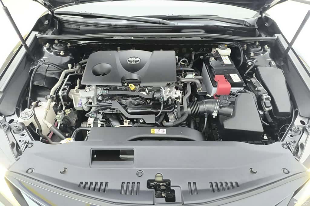 Toyota Camry, 2023 10