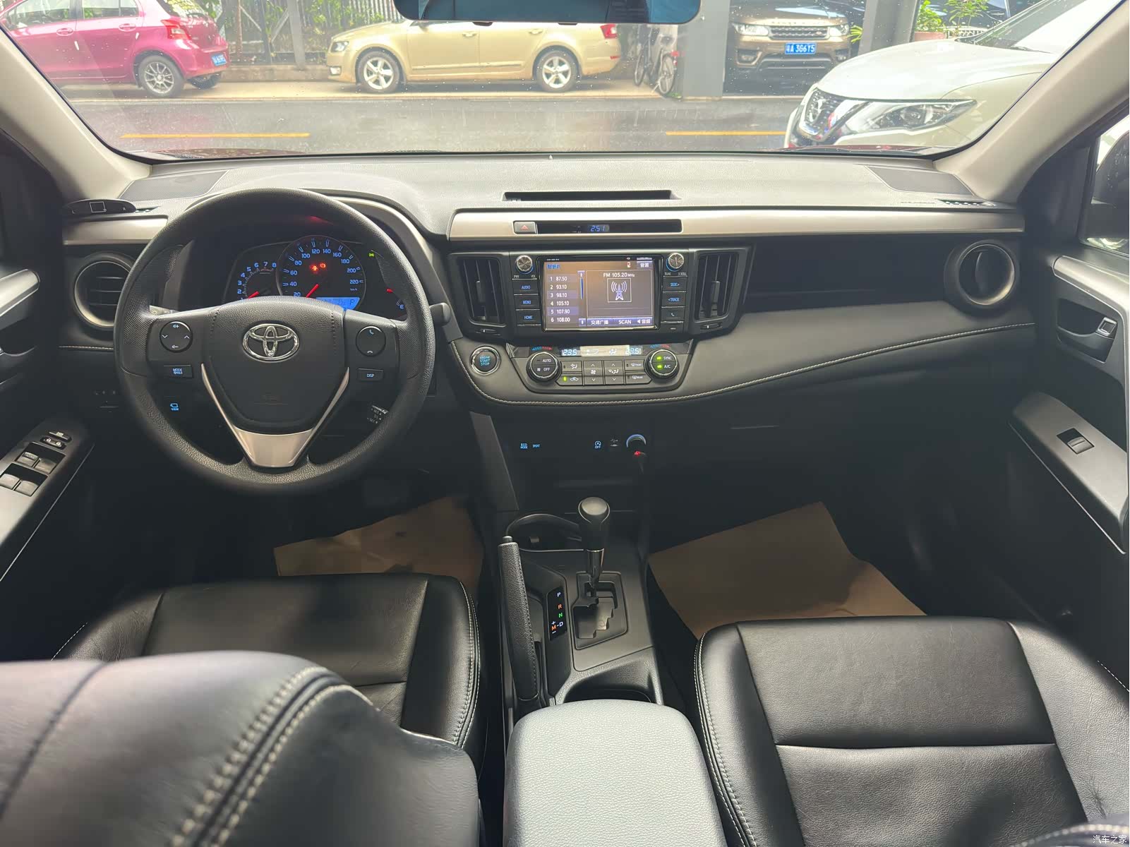 Toyota RAV4, 2017 12