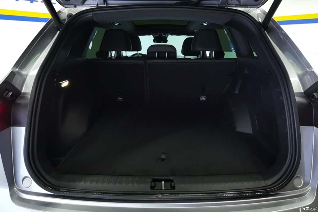 Geely Xingyue L, 2024 4