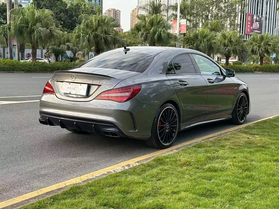 Mercedes-Benz CLA AMG