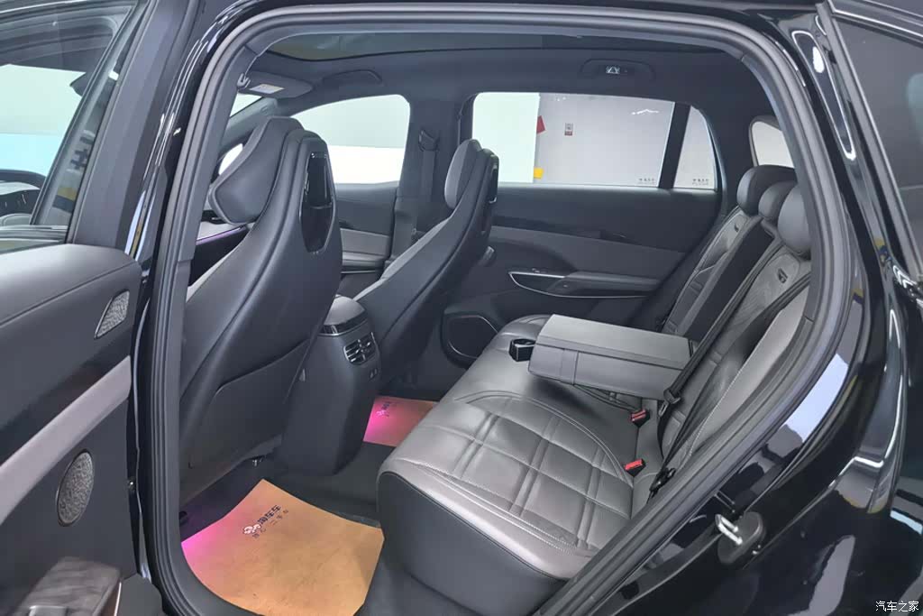 Hongqi 08, 2024 11