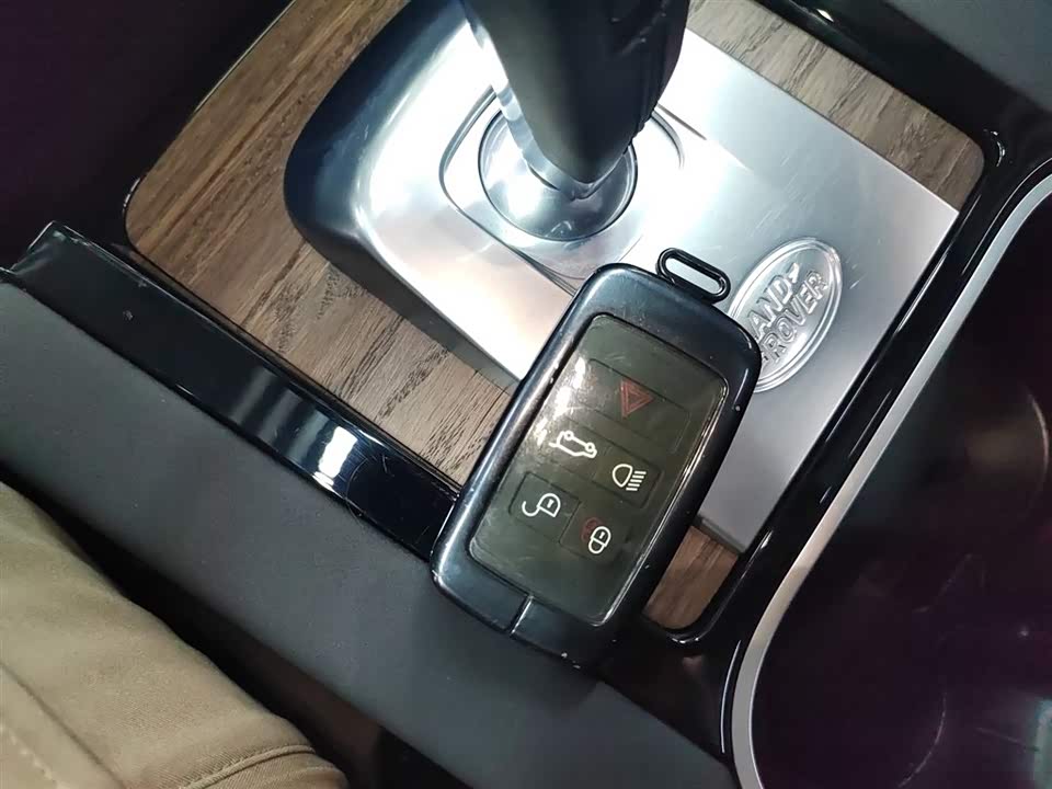 Land Rover Discover sports