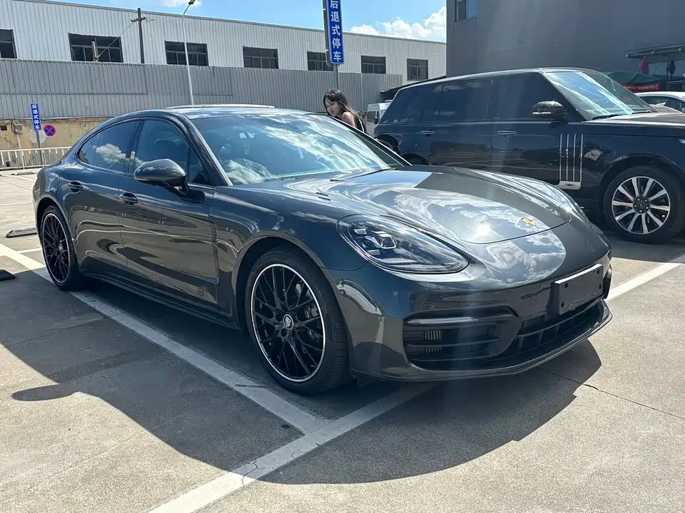 Porsche Panamera