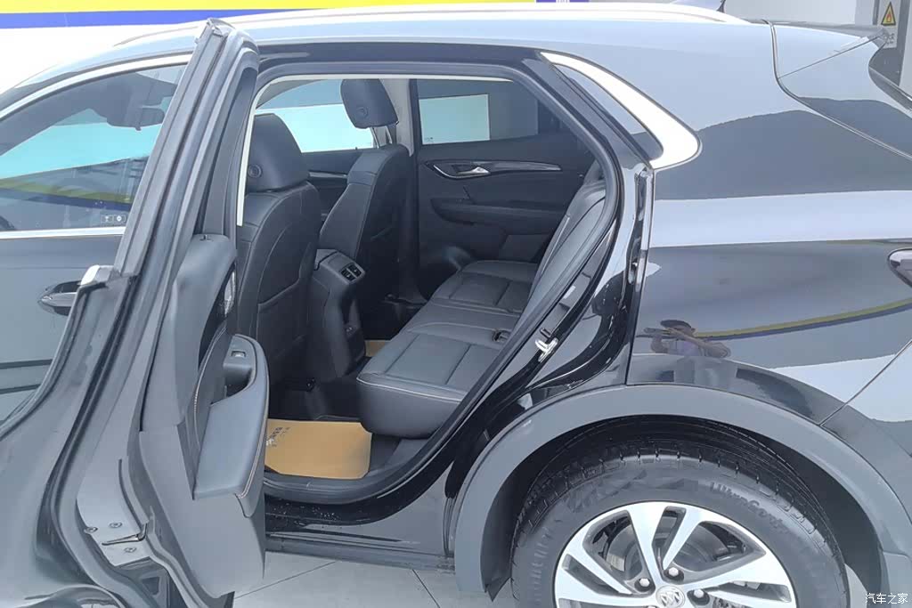 Buick Envision, 2023 11