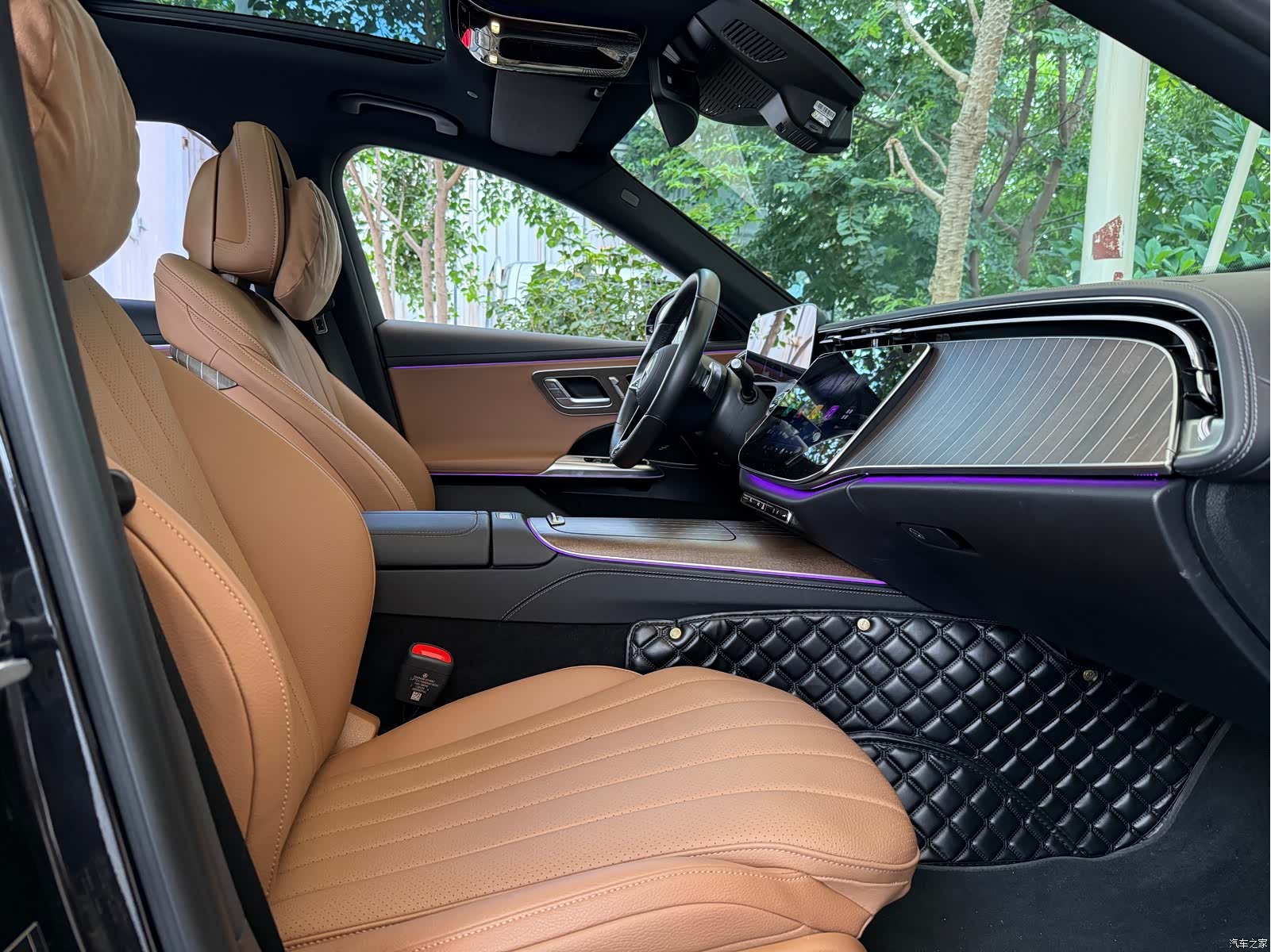 Mercedes-Benz E-Class, 2024 12