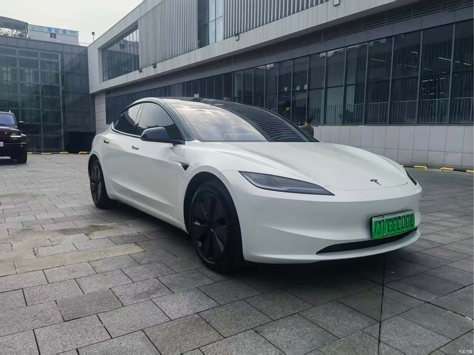 Tesla Model 3, 2024 3