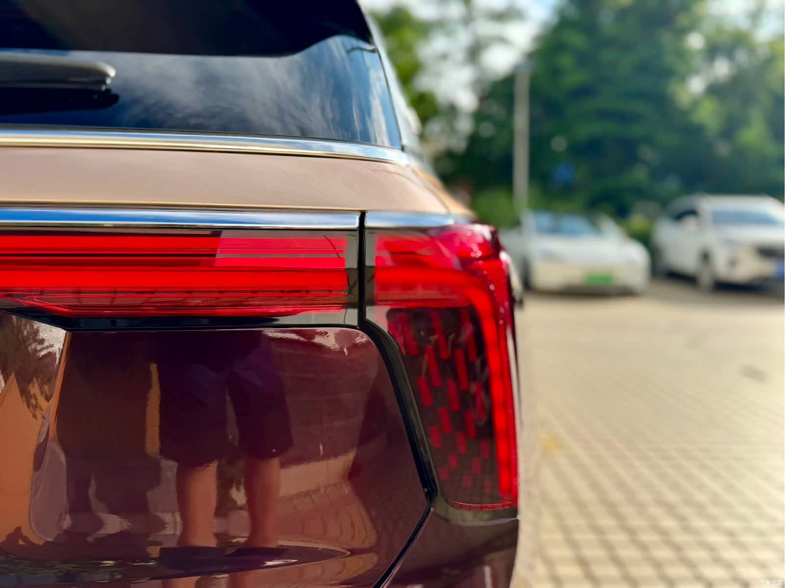Hongqi E-HS9, 2021 21