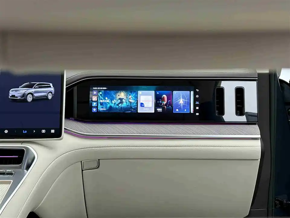 Denza N9 Denza N9