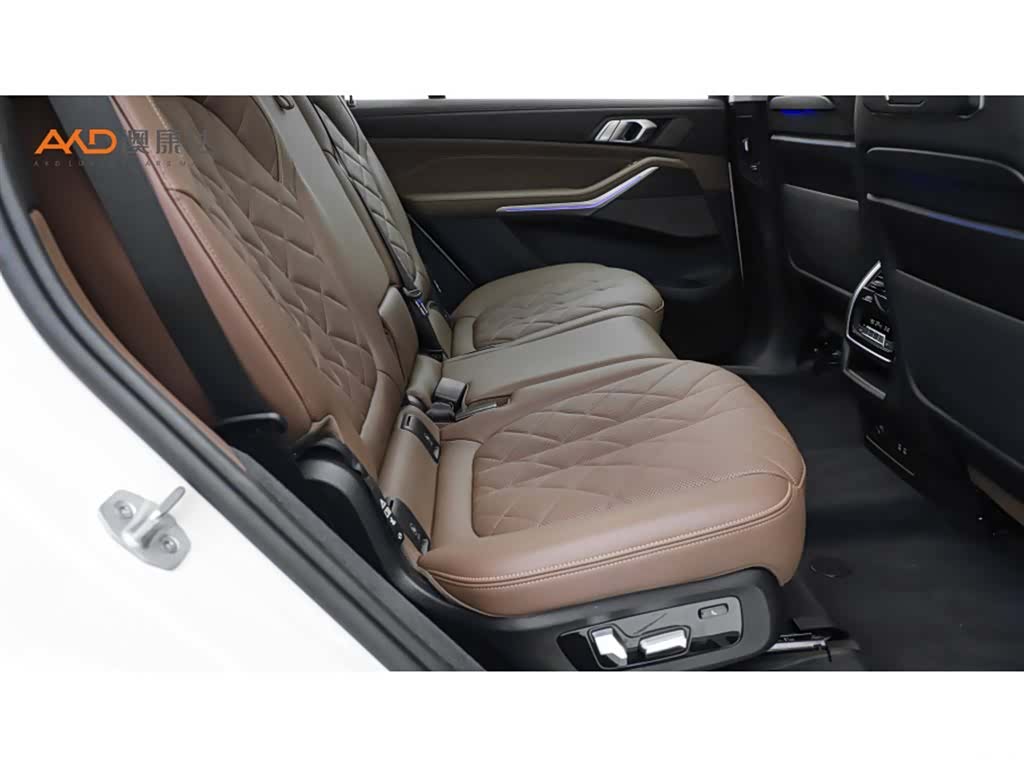 BMW X7, 2024 8