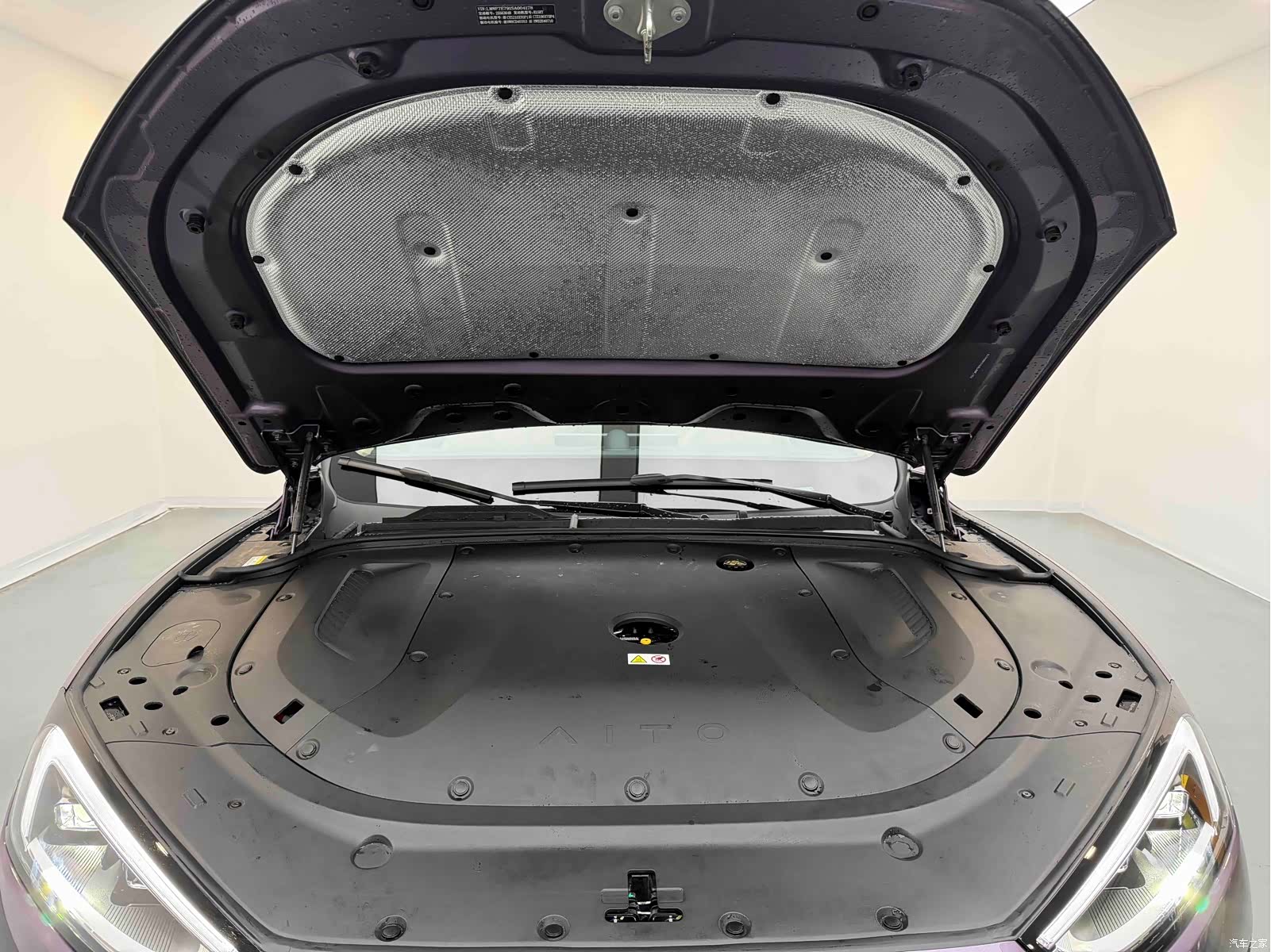 AITO M5, 2025 14