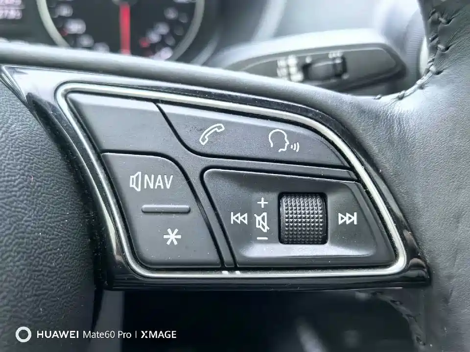 Audi Q2L Audi Q2L