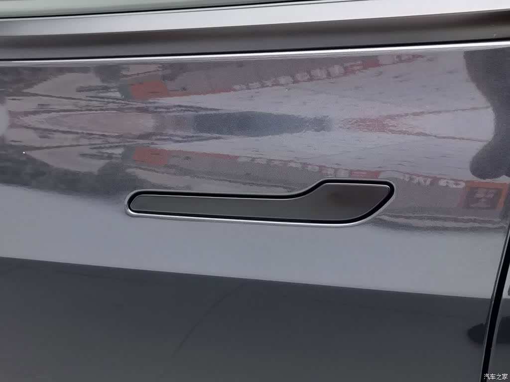 Tesla Model 3, 2024 18