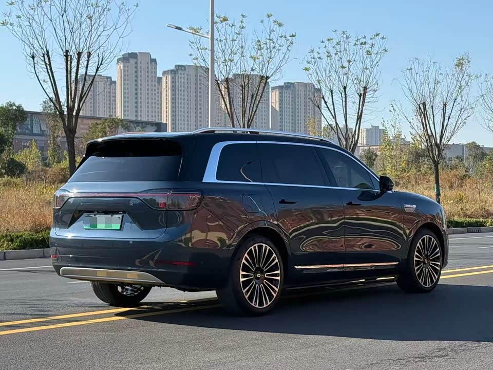 AITO Ask the world M9