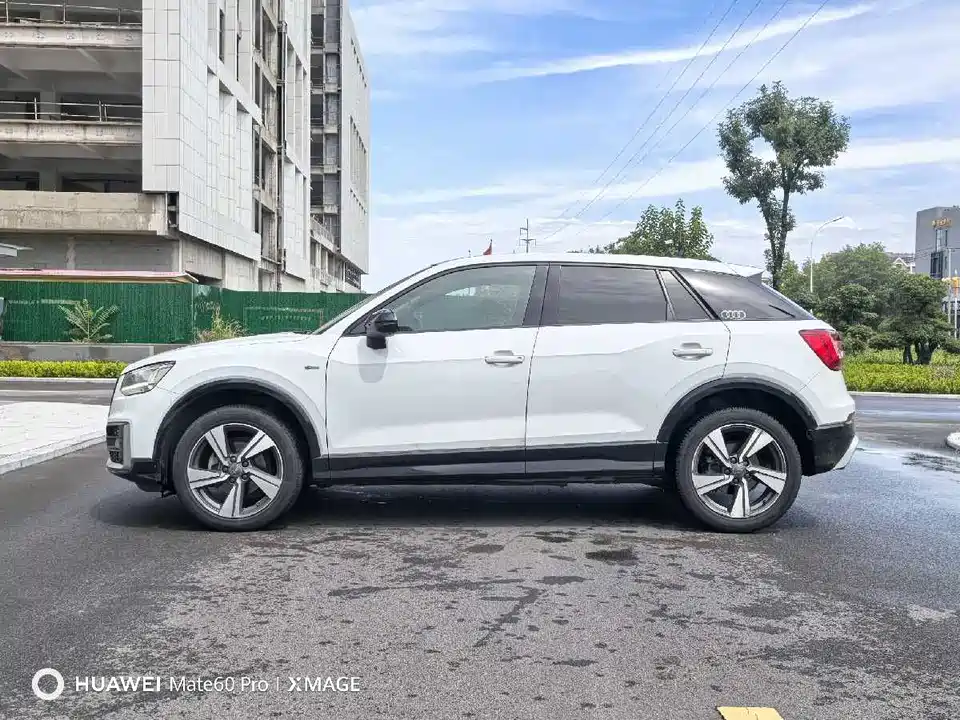 Audi Q2L Audi Q2L