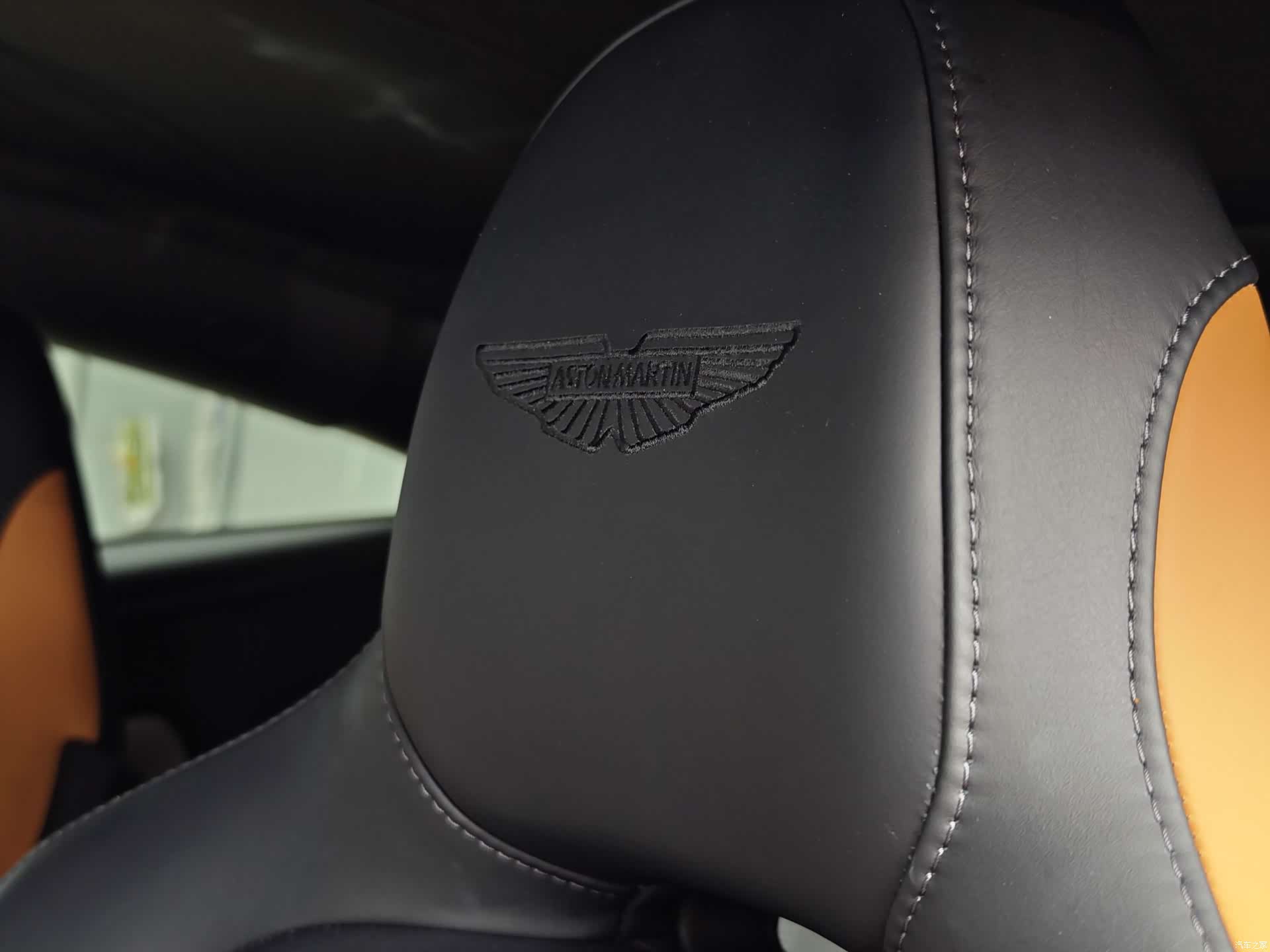Aston Martin DB12, 2024 18