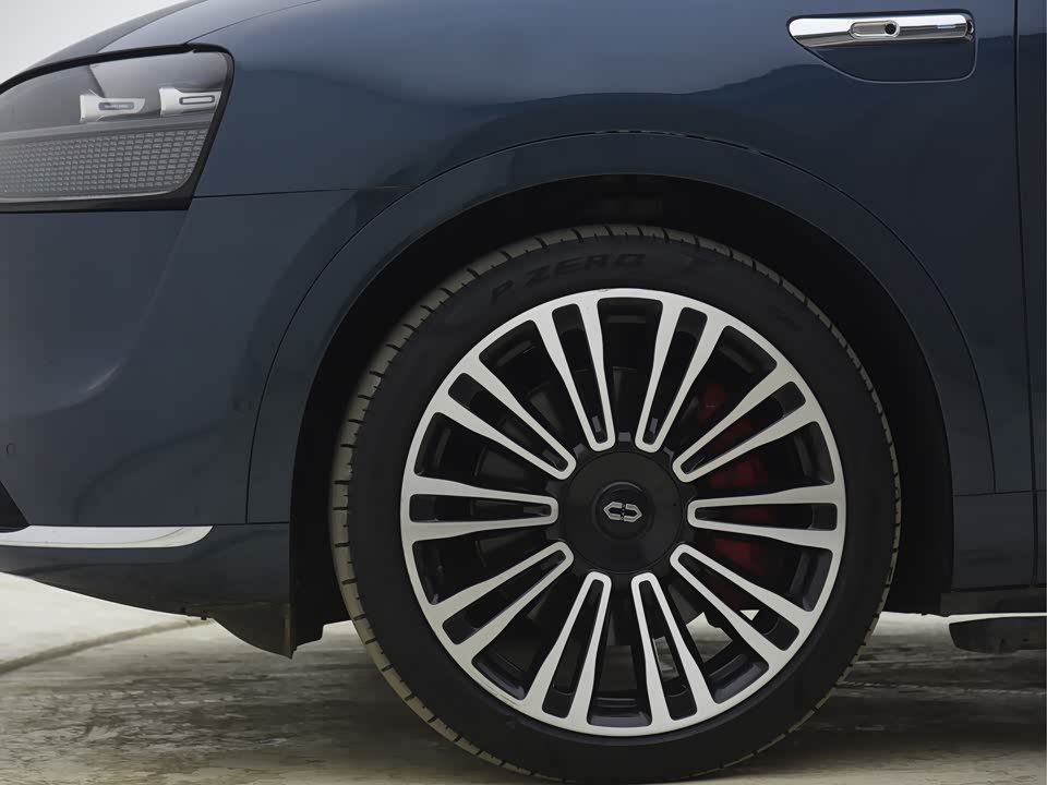 AITO Ask the world M9