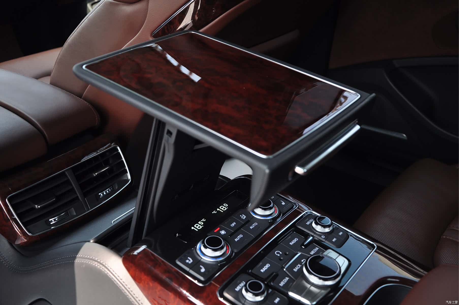 Audi A8L, 2011 13