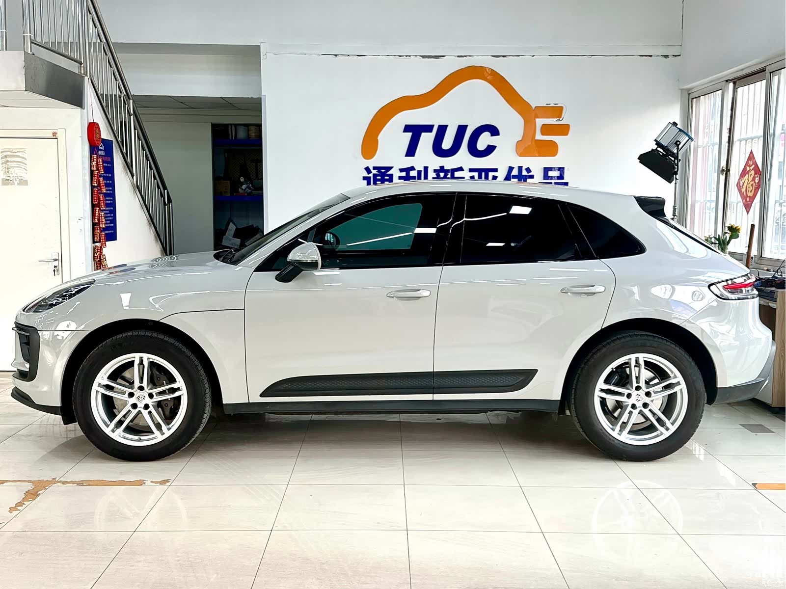 Porsche Macan, 2023 все фото