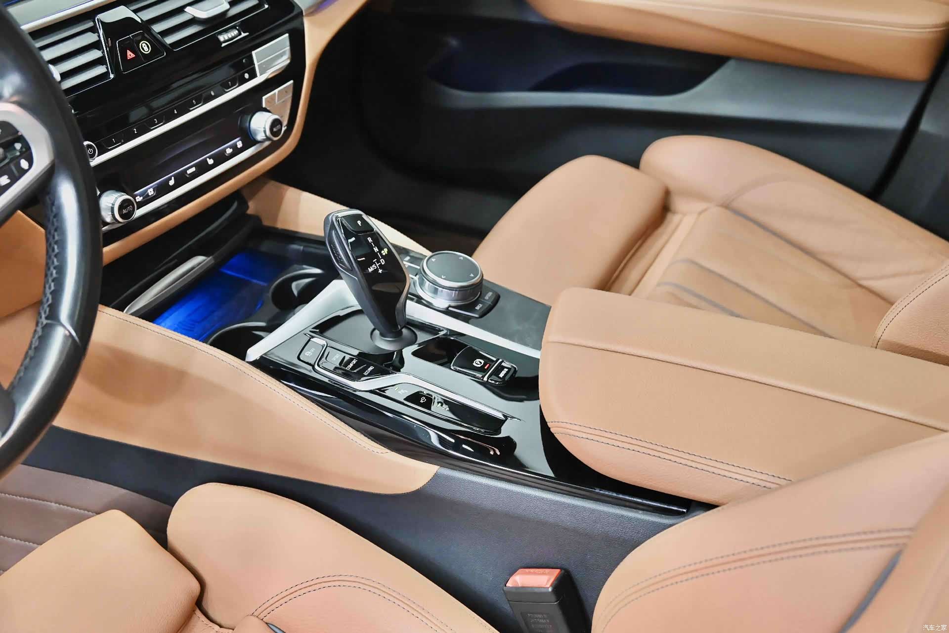 BMW 6 Series GT, 2024 11