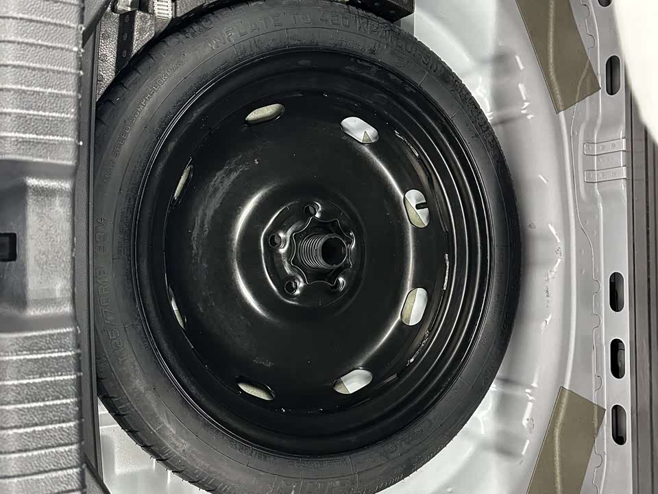 Volkswagen T-ROC exploring Songs