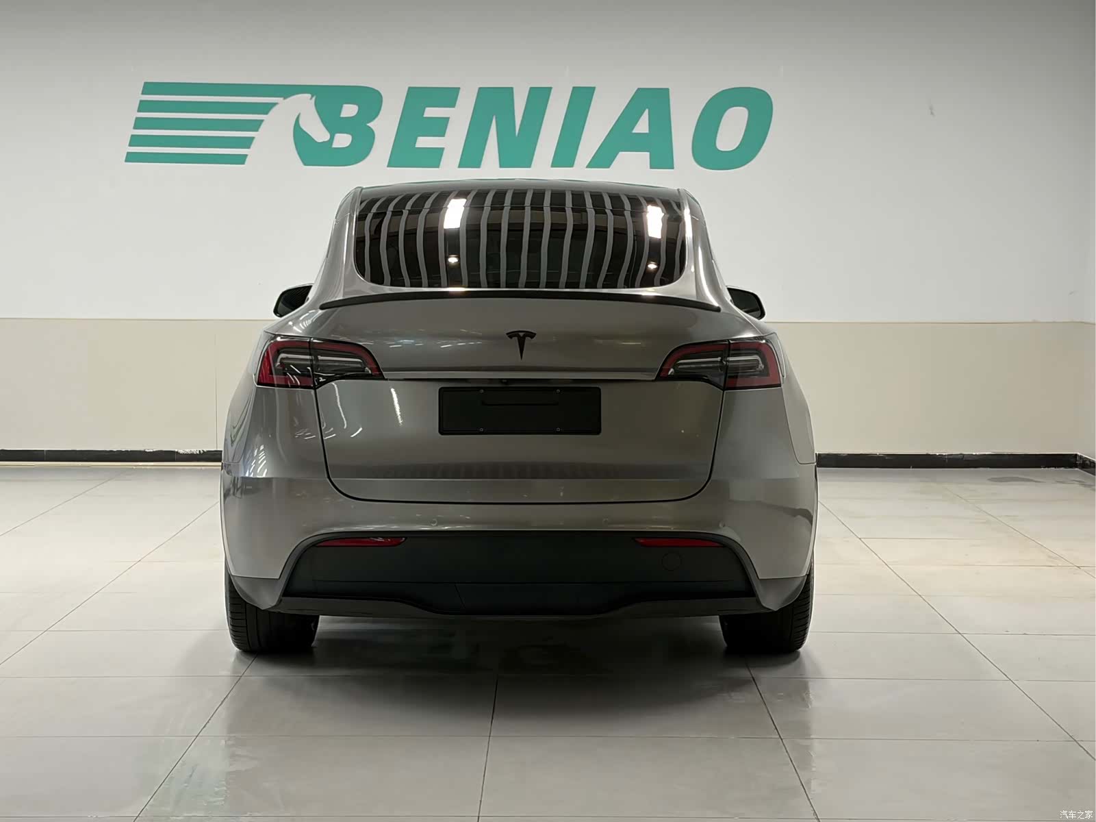 Tesla Model Y, 2022 все фото
