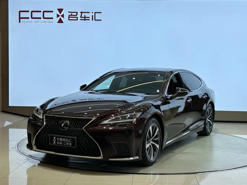 Lexus LS