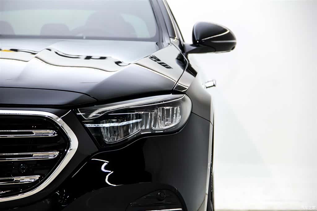 Mercedes-Benz E-Class, 2024 9