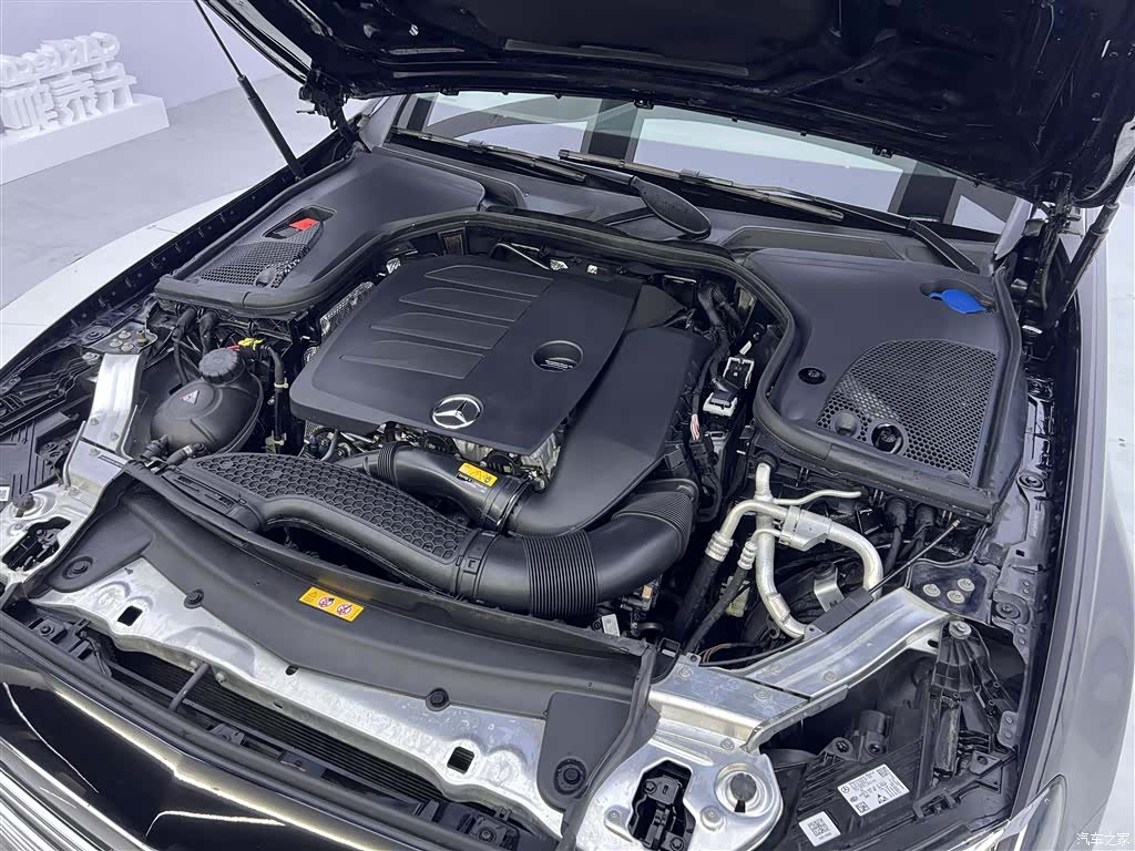 Mercedes-Benz E-Class, 2023 12