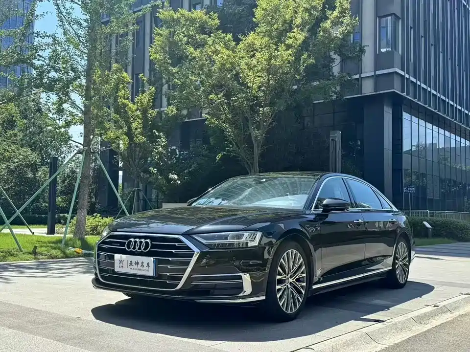 Audi A8