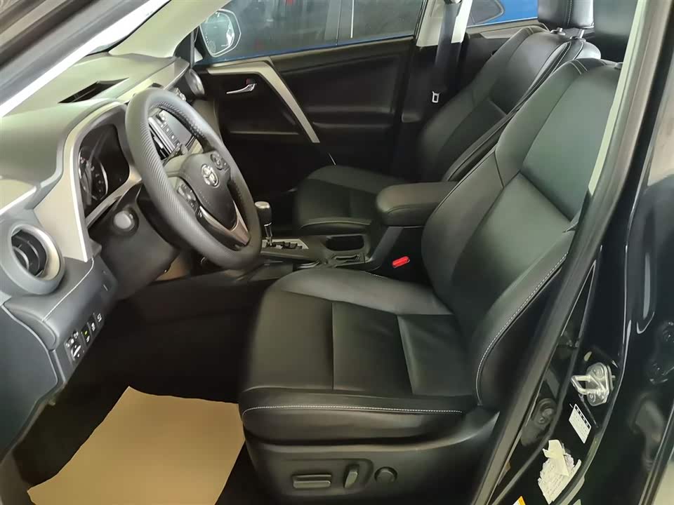 Toyota RAV4 Rongfang