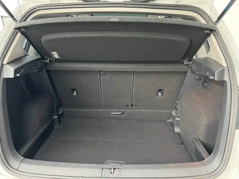 Volkswagen Golf*Jiayu