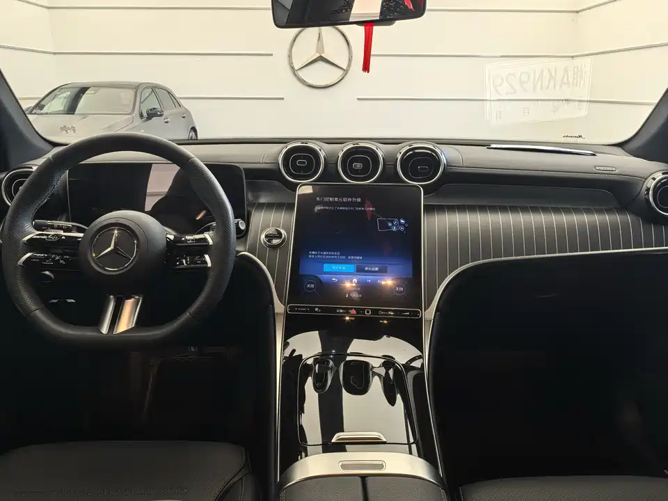 Mercedes-Benz GLC Mercedes-Benz GLC