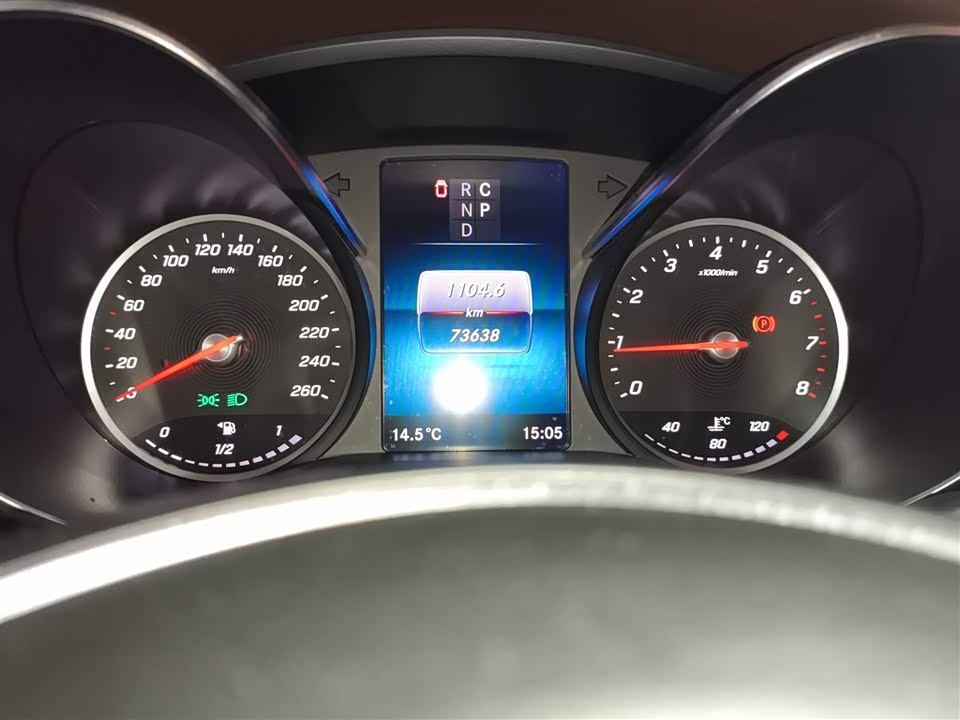 Mercedes-Benz V-class