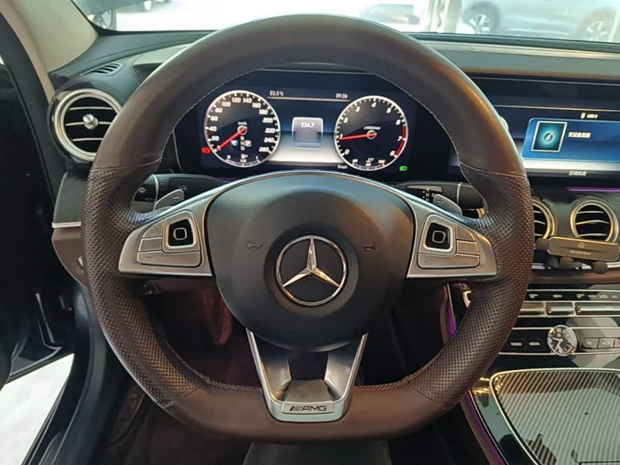 Mercedes-Benz E-Class 2018, фото 11