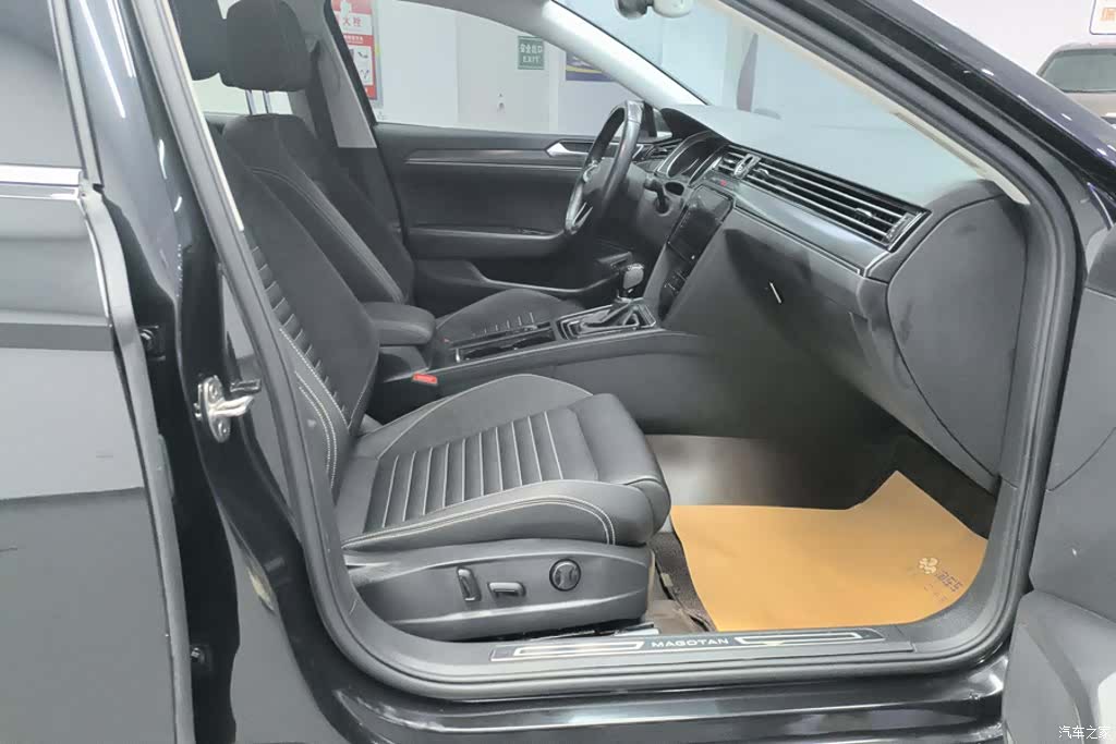 Volkswagen Magotan, 2022 8