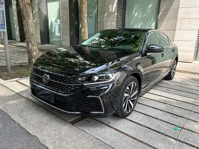 Volkswagen Passat 2022 — купить из Китая под заказ