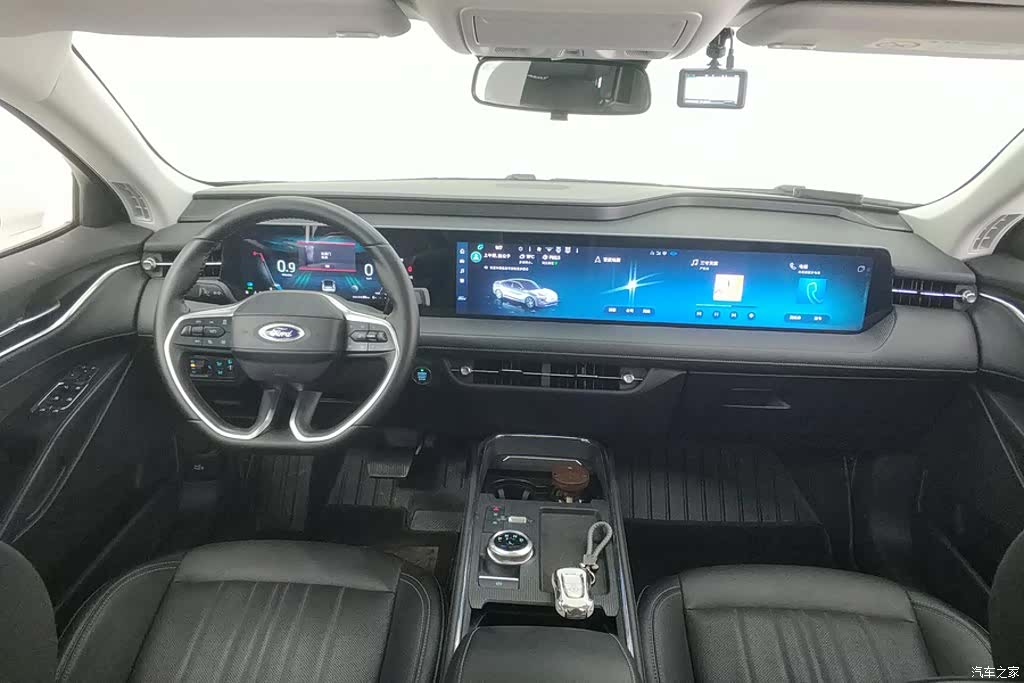 Ford Mondeo, 2025 12