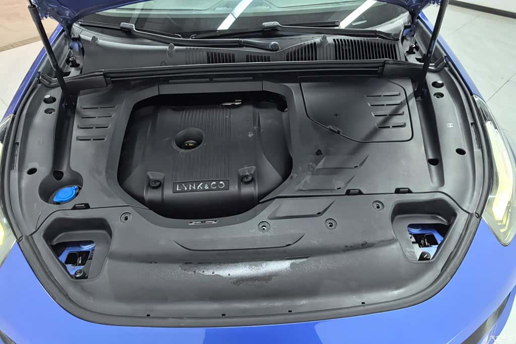 Lynk & Co 01, 2020 10