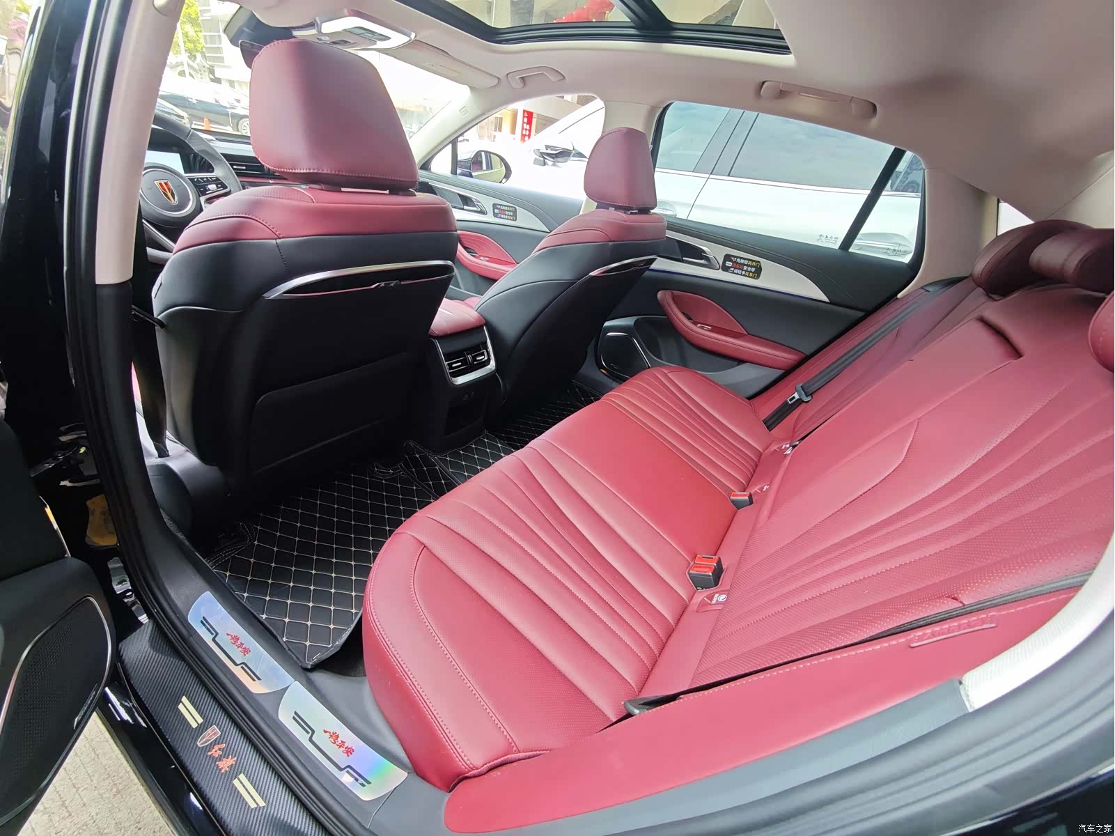 Hongqi H5, 2025 7