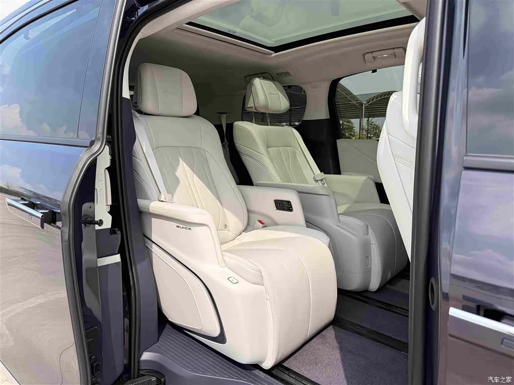 Buick GL8, 2025 13