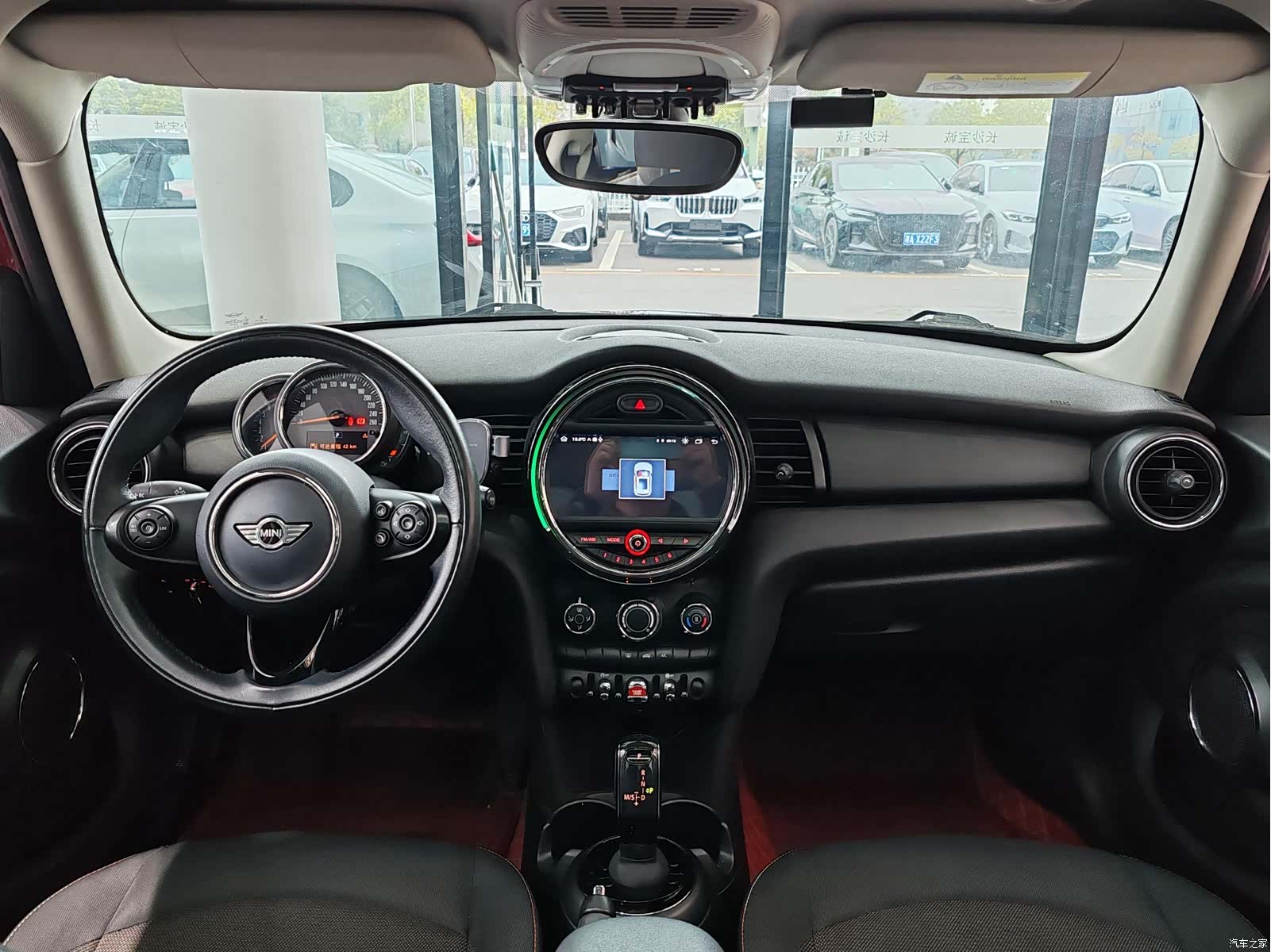 Mini ONE, 2018 13