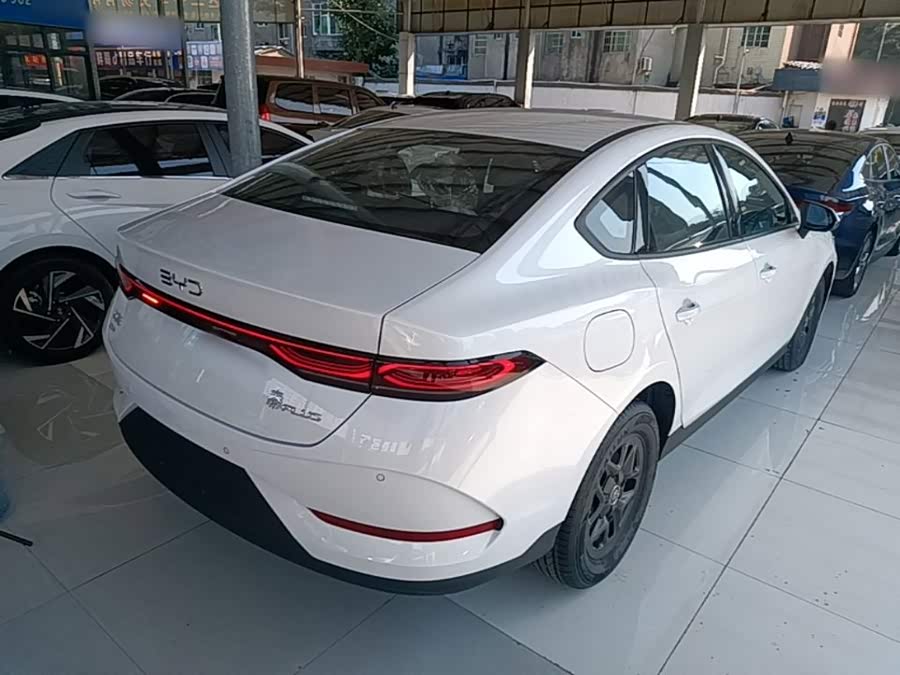 BYD Qin PLUS 2025, фото 7