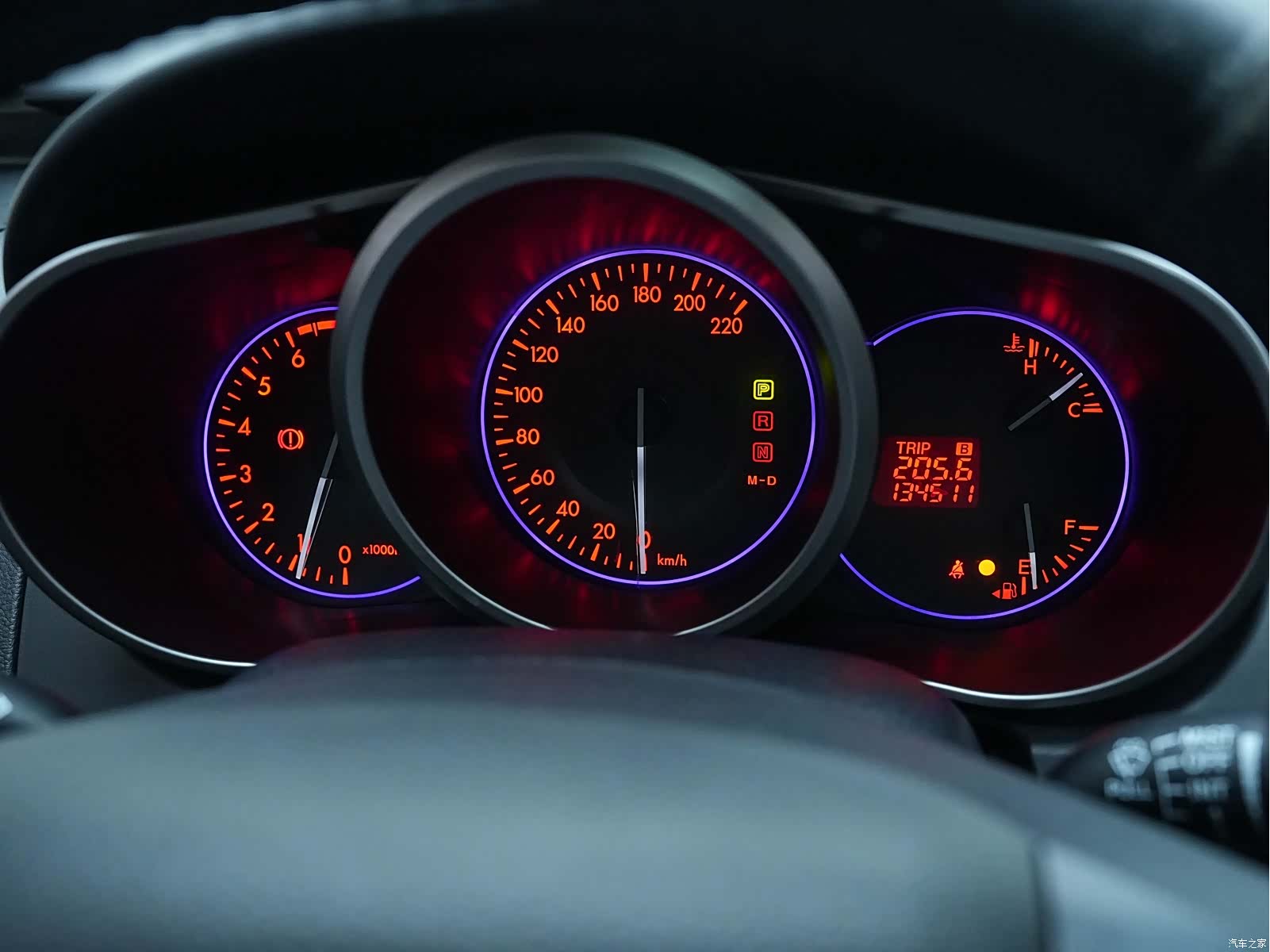 Mazda CX-7, 2011 18