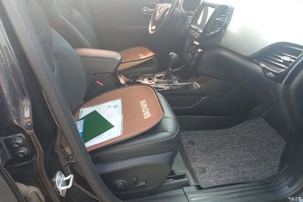 Jeep Cherokee, 2017 8