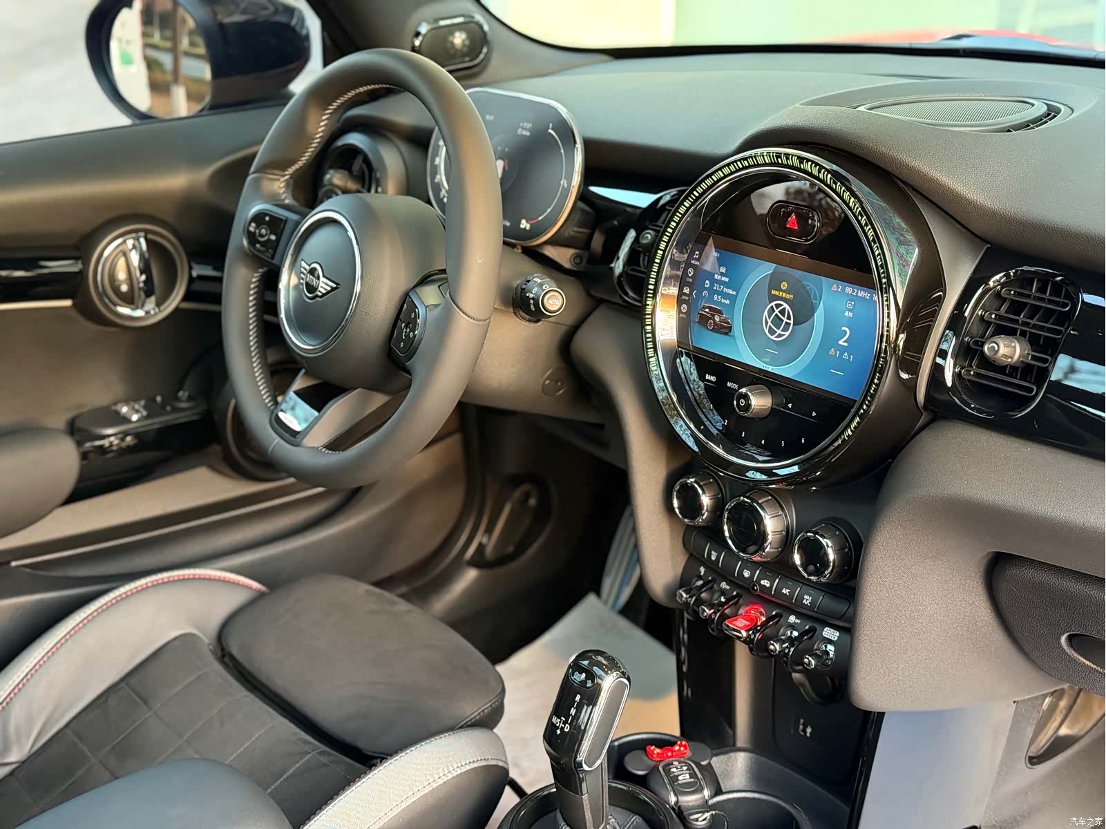 Mini Cooper, 2024 23