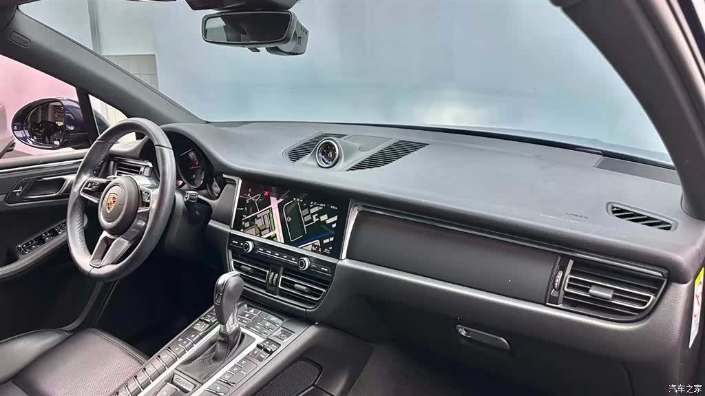 Porsche Macan, 2021 11