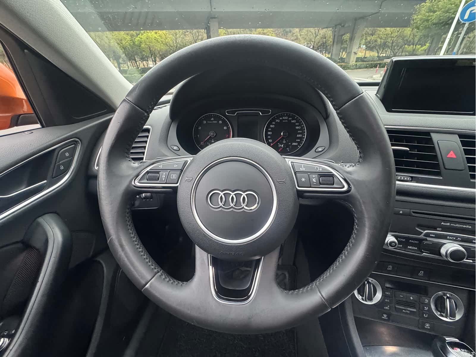 Audi Q3, 2013 23