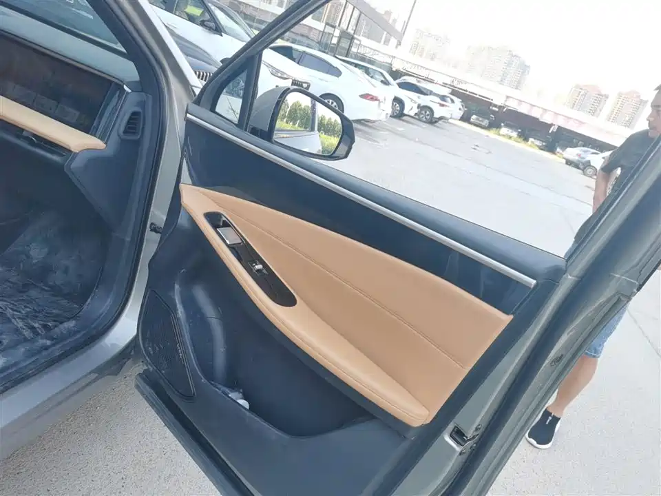 Geely Galaxy Galaxy L7